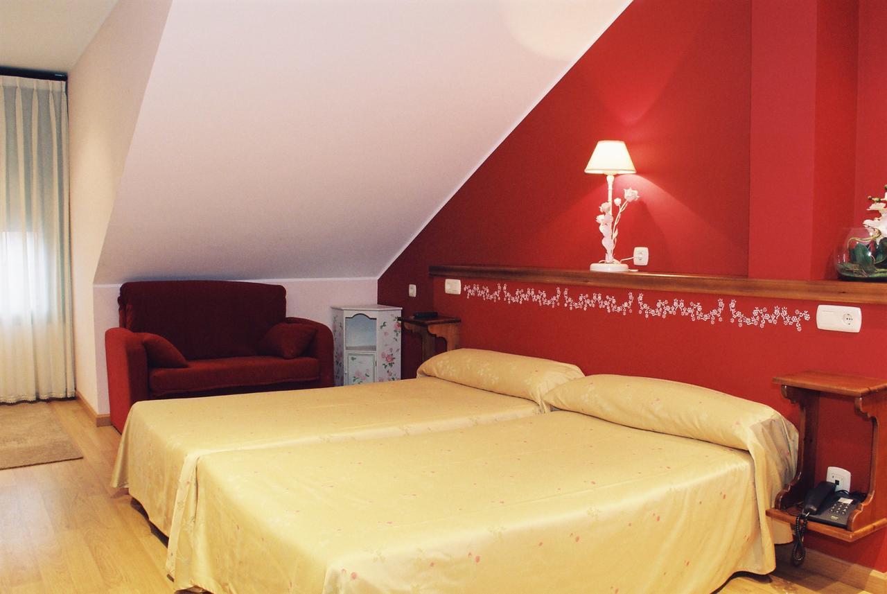 Hotel Conventin Villaviciosa  Ngoại thất bức ảnh